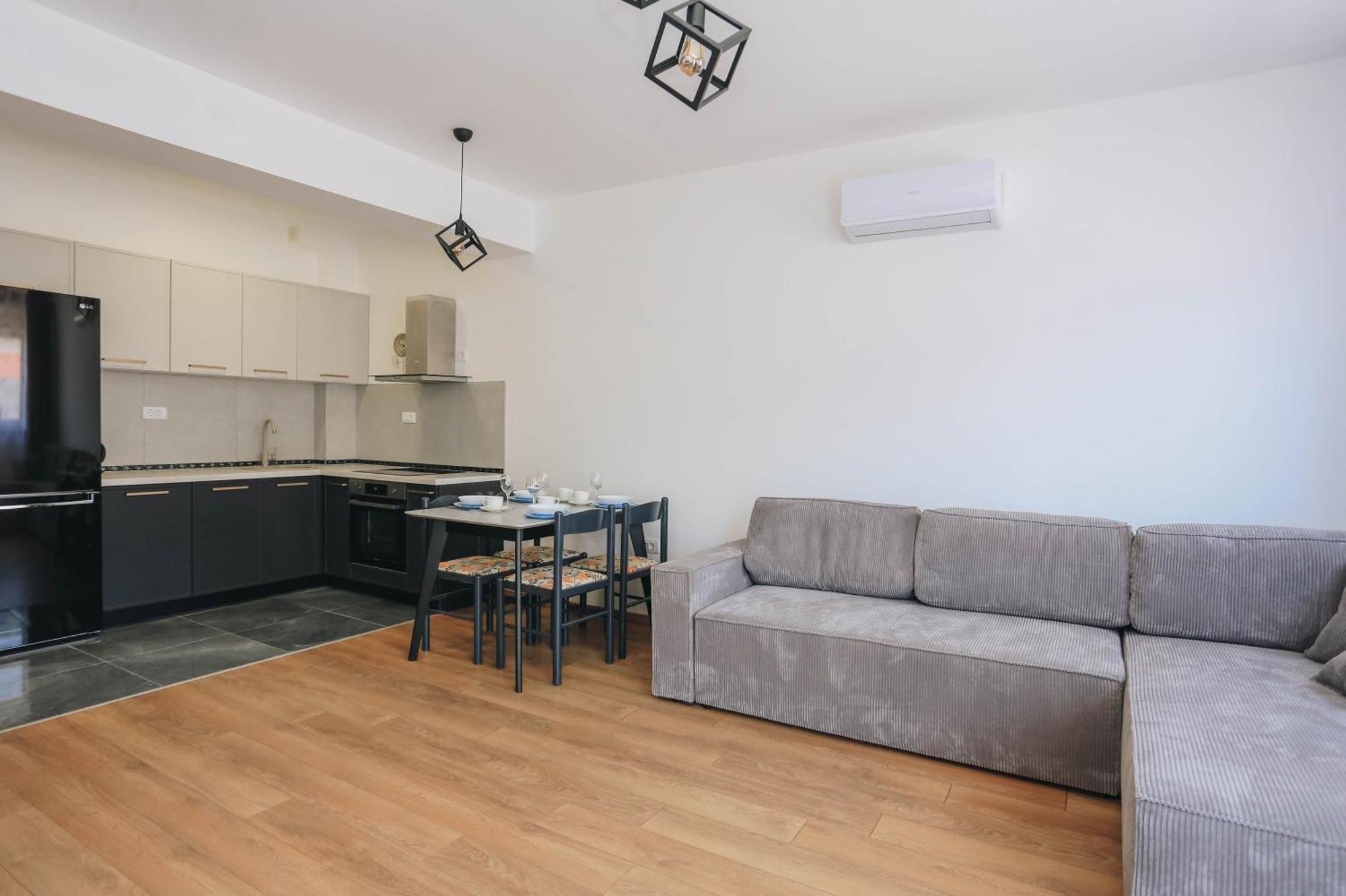 Apartment Toplish 27 Budva