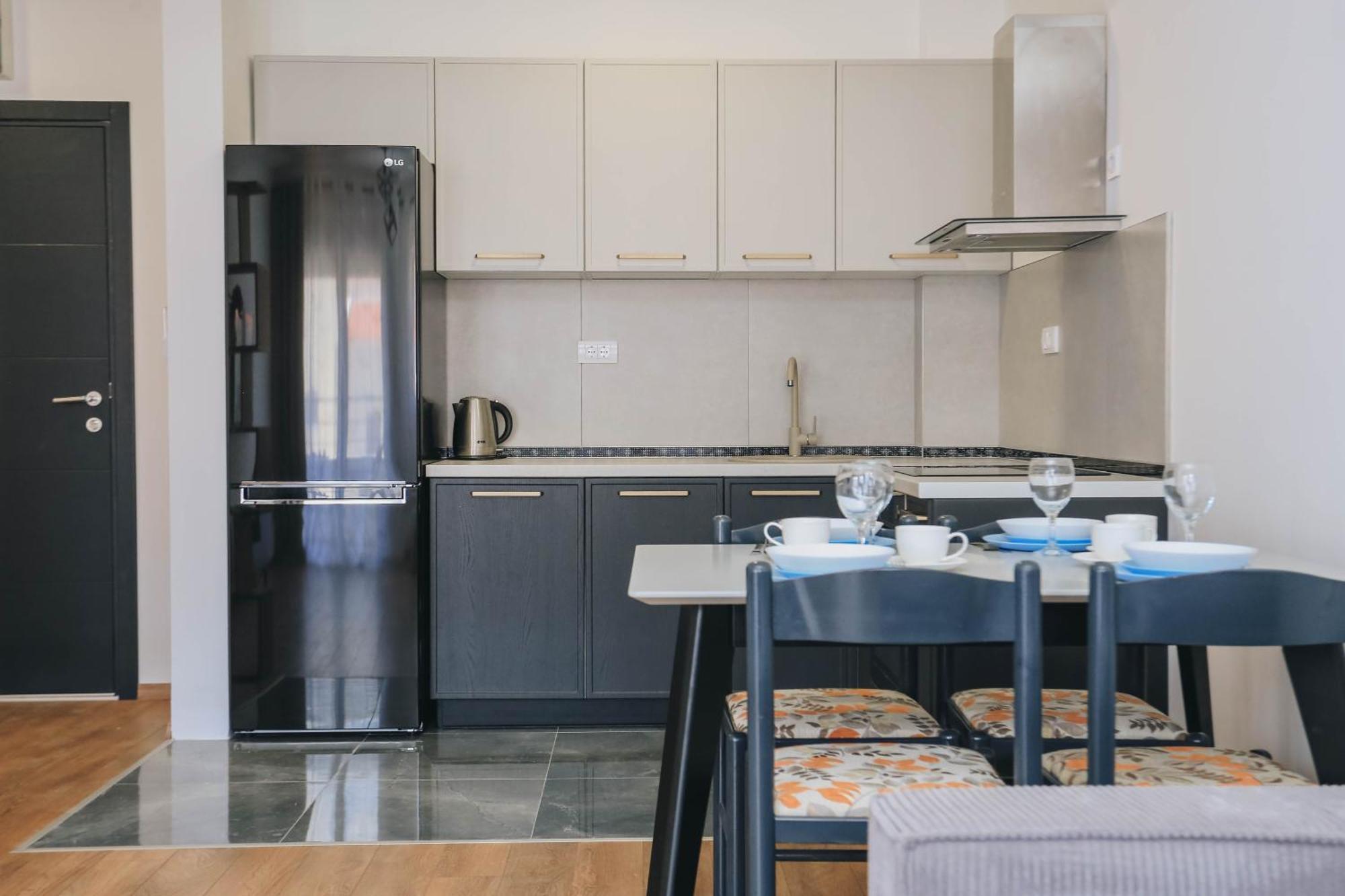 Toplish 27 Apartment *